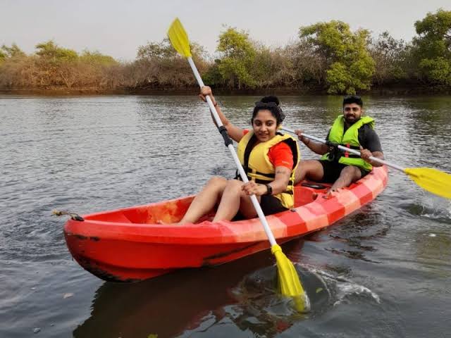 KAYAK RIDE